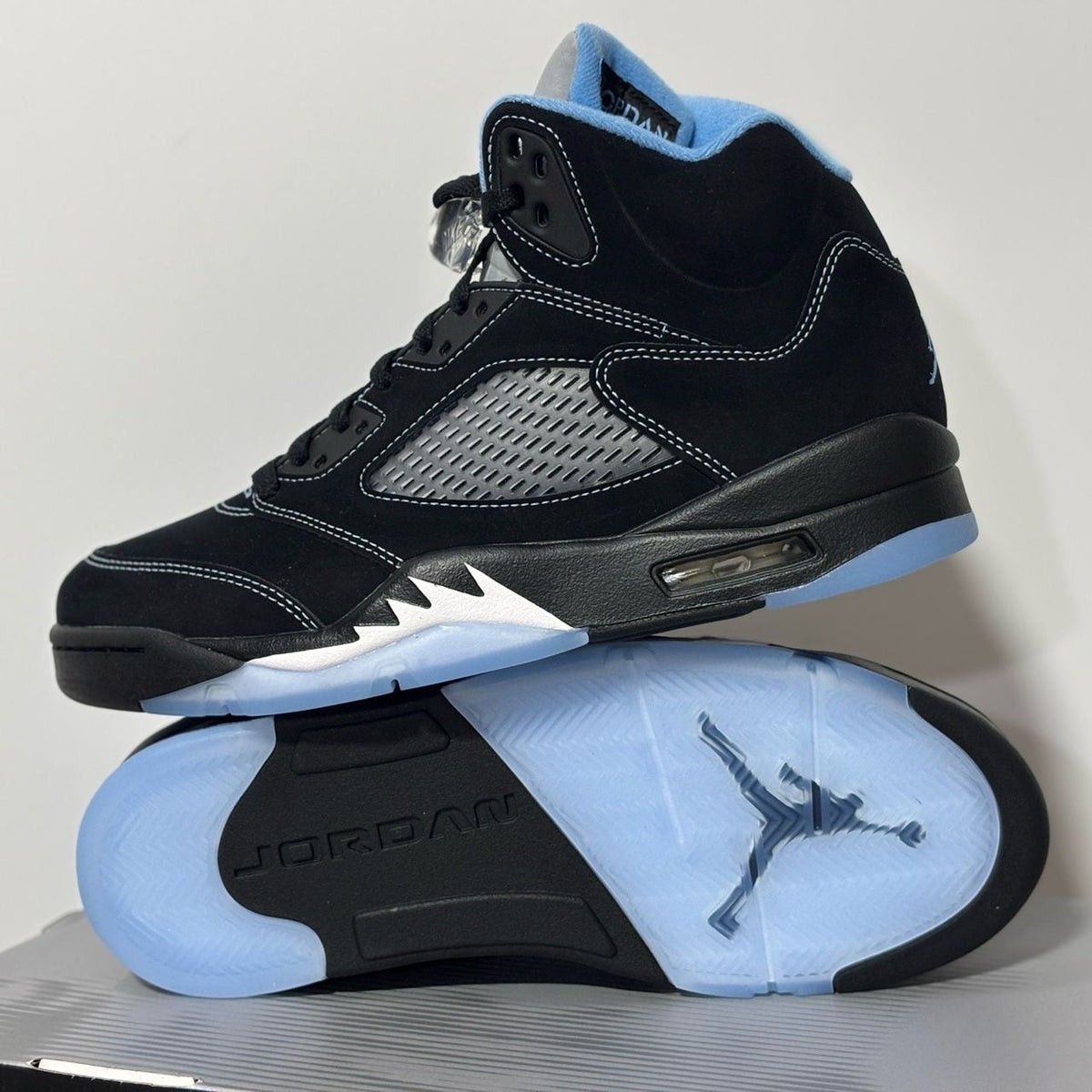 AJ5 retro “black/university blue”